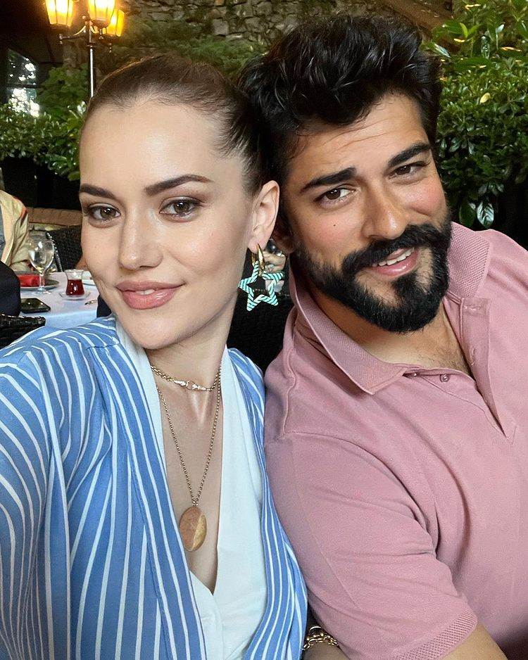 Fahriye Evcen i Burak Ozcivit su u braku od 2017. godine