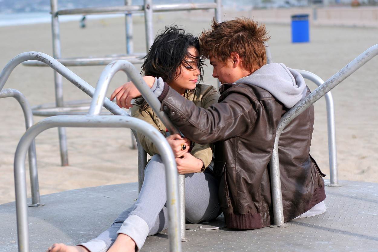 Zac Efron i Vanessa Hudgens prekinuli su vezu u listoopadu 2010. godine