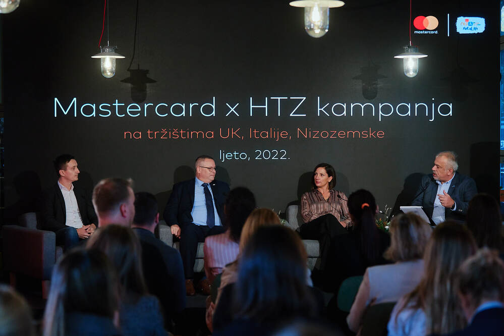 Panel_rasprava_Mastercard&HTZ(1).jpg