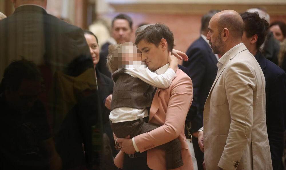 Ana Brnabić sa sinom Igorom