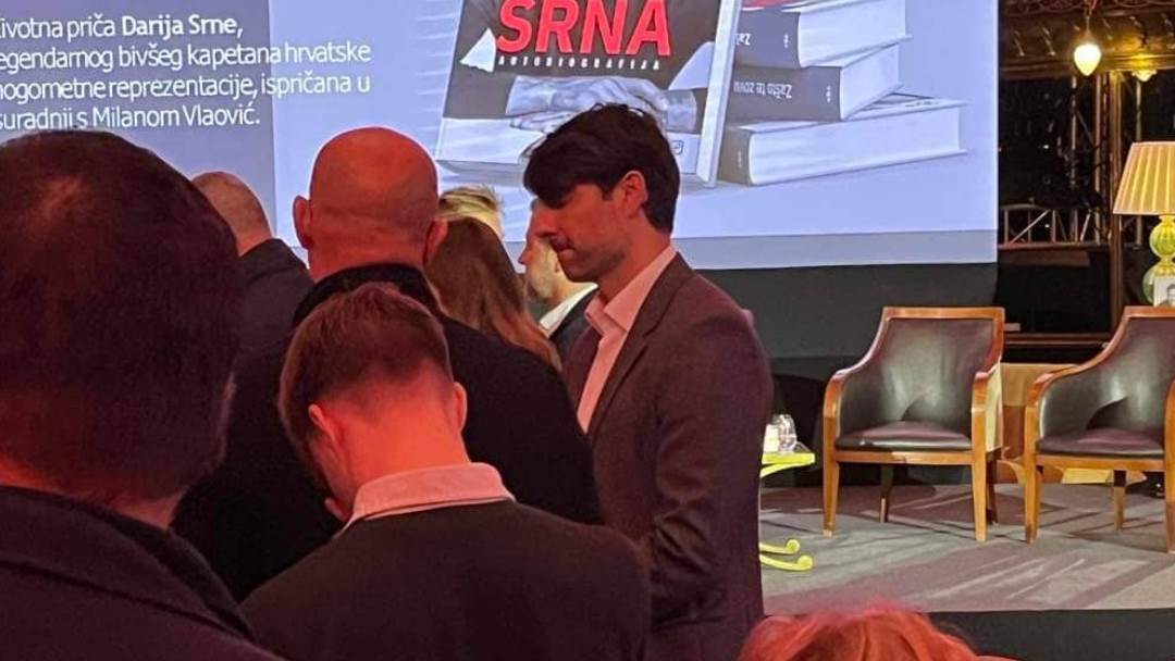 Vedran Ćorluka na promociji knjige Darija Srne