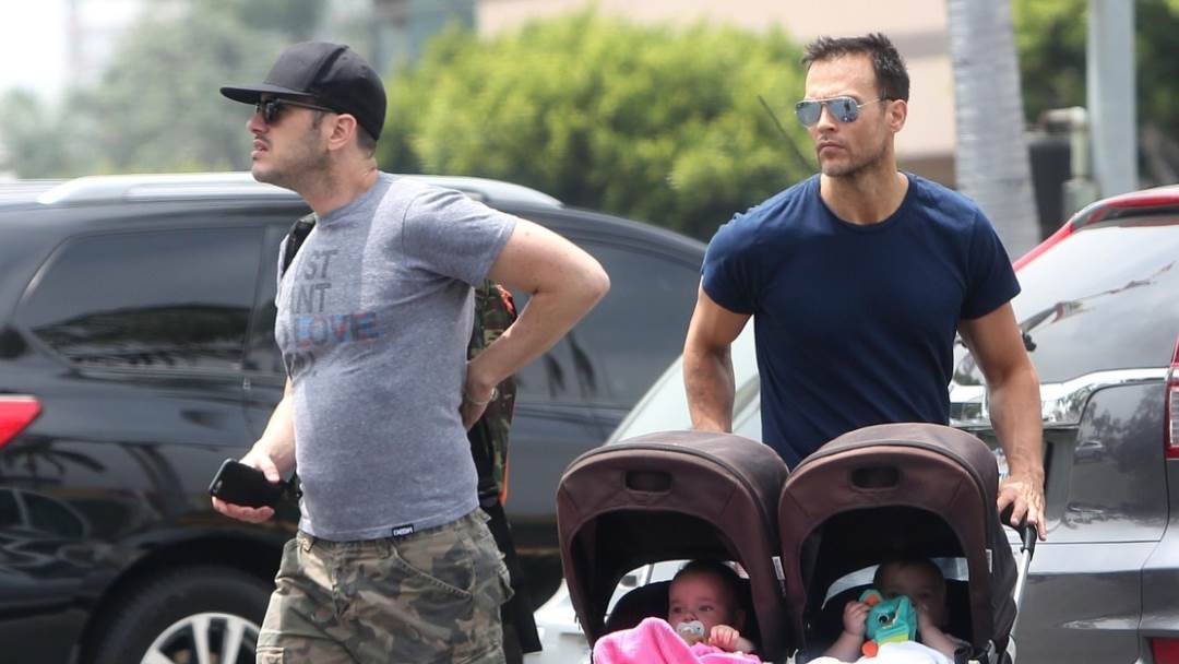 Cheyenne Jackson i Jason Landau imaju blizance