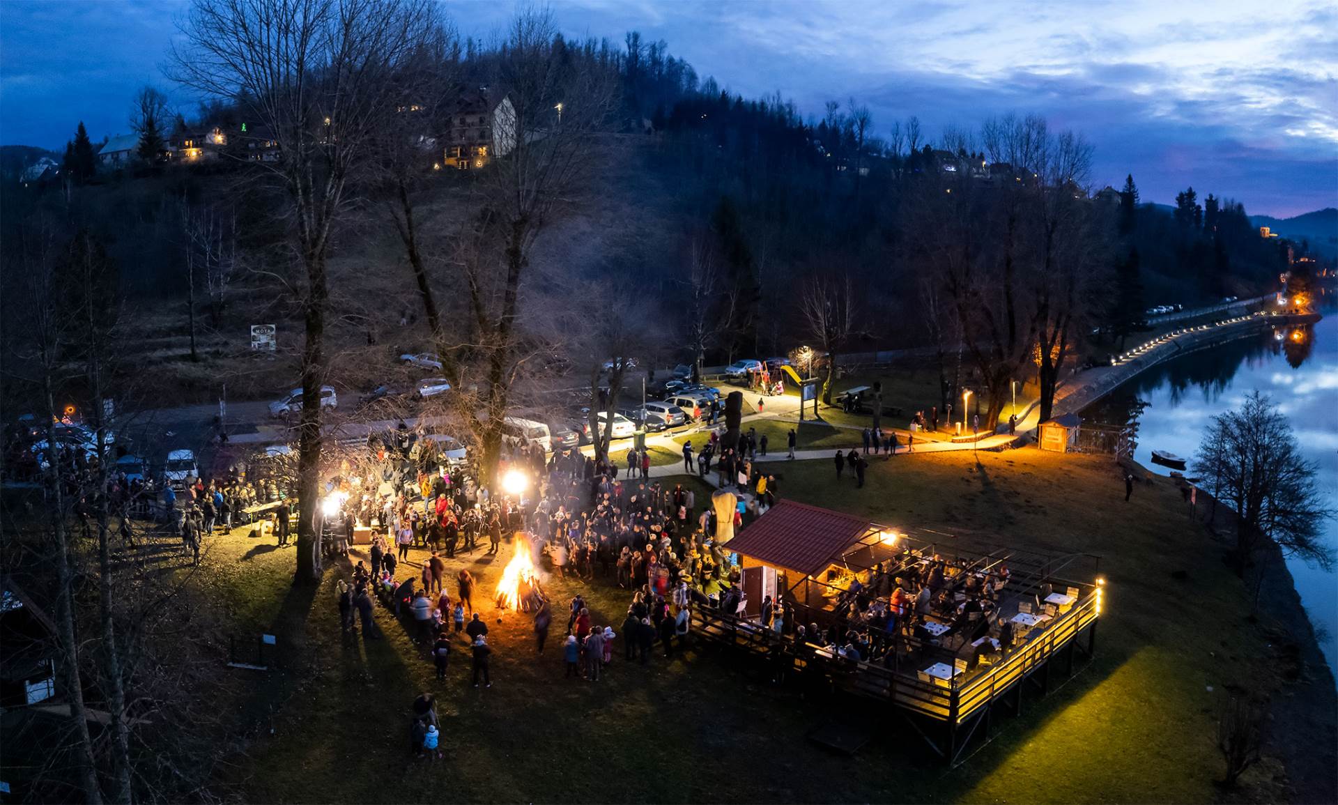 Šetnja pod bakljama photo by Nebojša Anić4.jpg