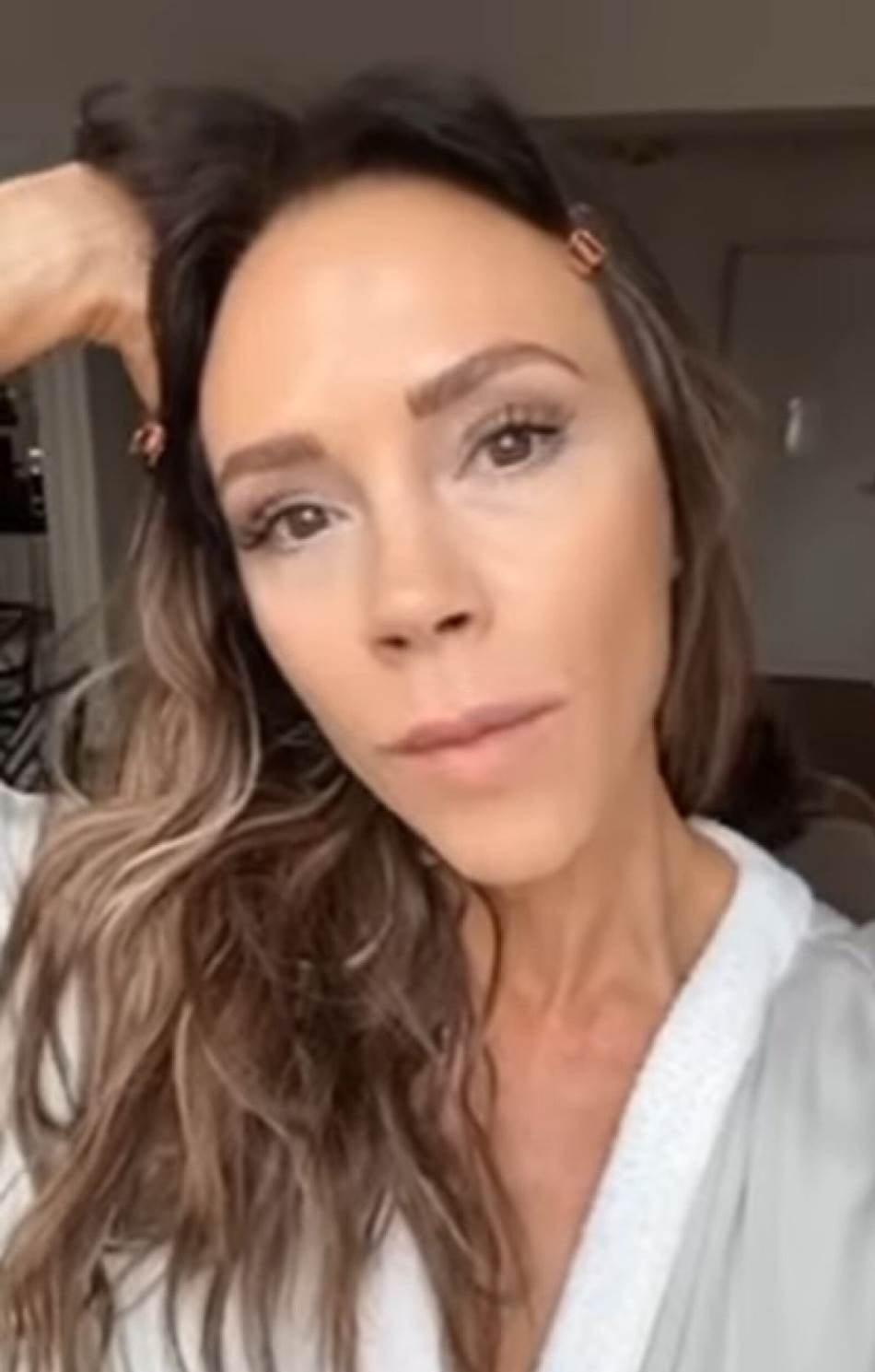 Victoria Beckham slagala da ne nosi šminku u videu na Instagramu