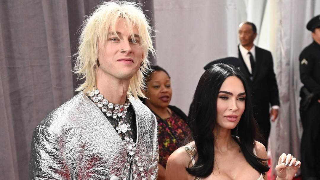 Megan Fox i Machine Gun Kelly na dodjeli Grammyja