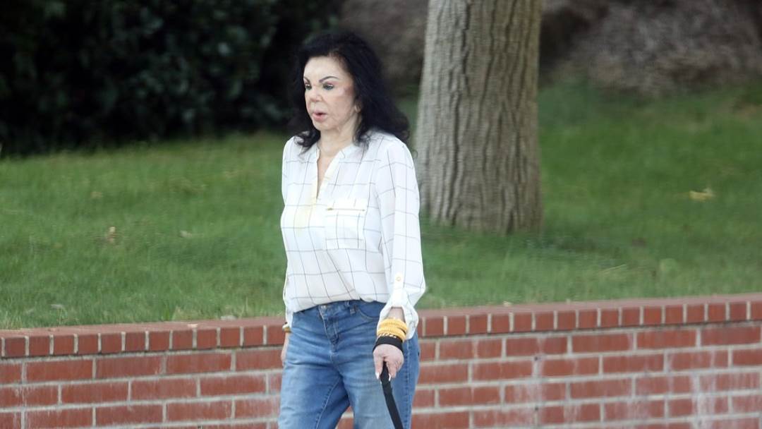 Jackie Stallone uništila se operacijama