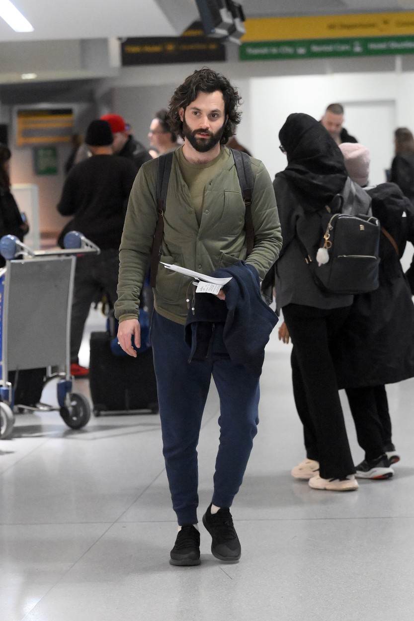 Penn Badgley