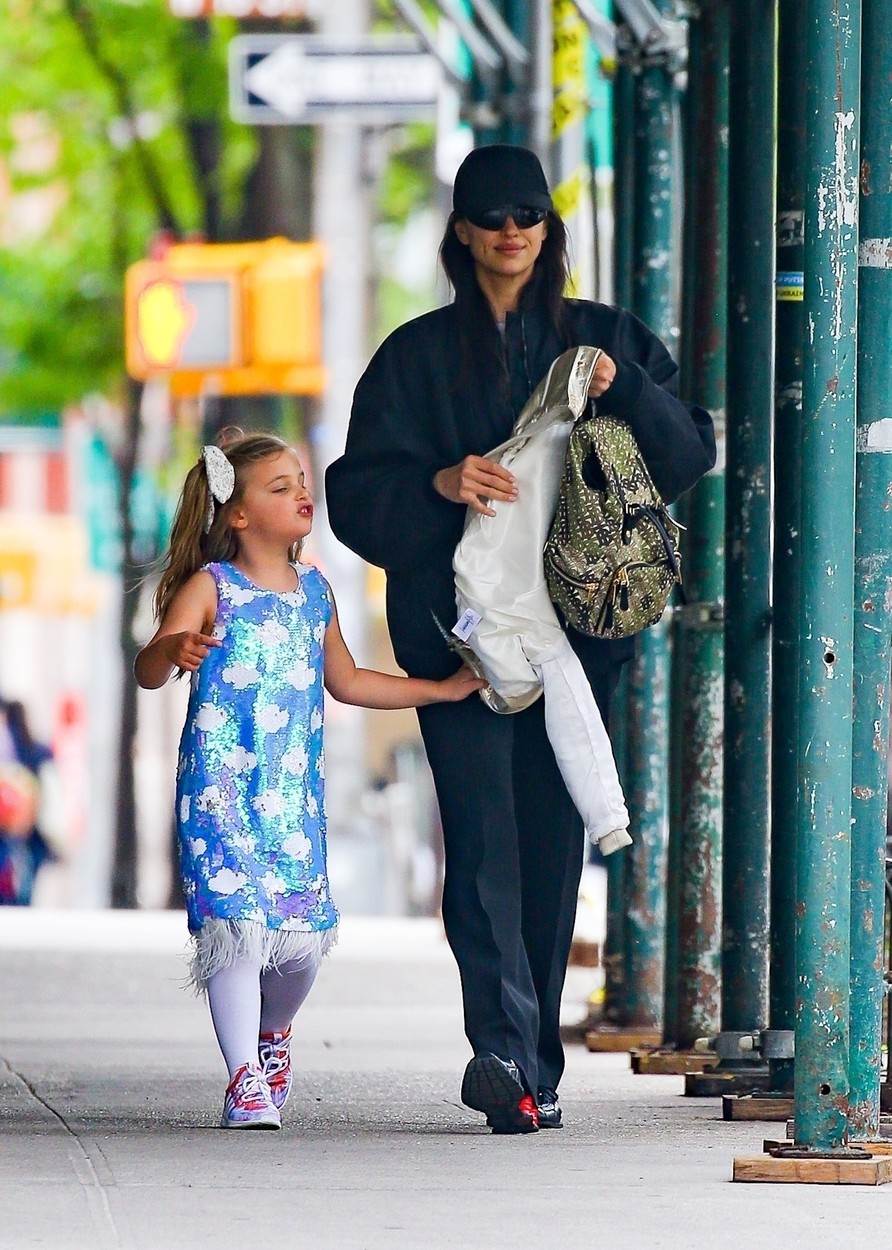 Irina Shayk i Lea de Seine u zajedničkoj šetnji