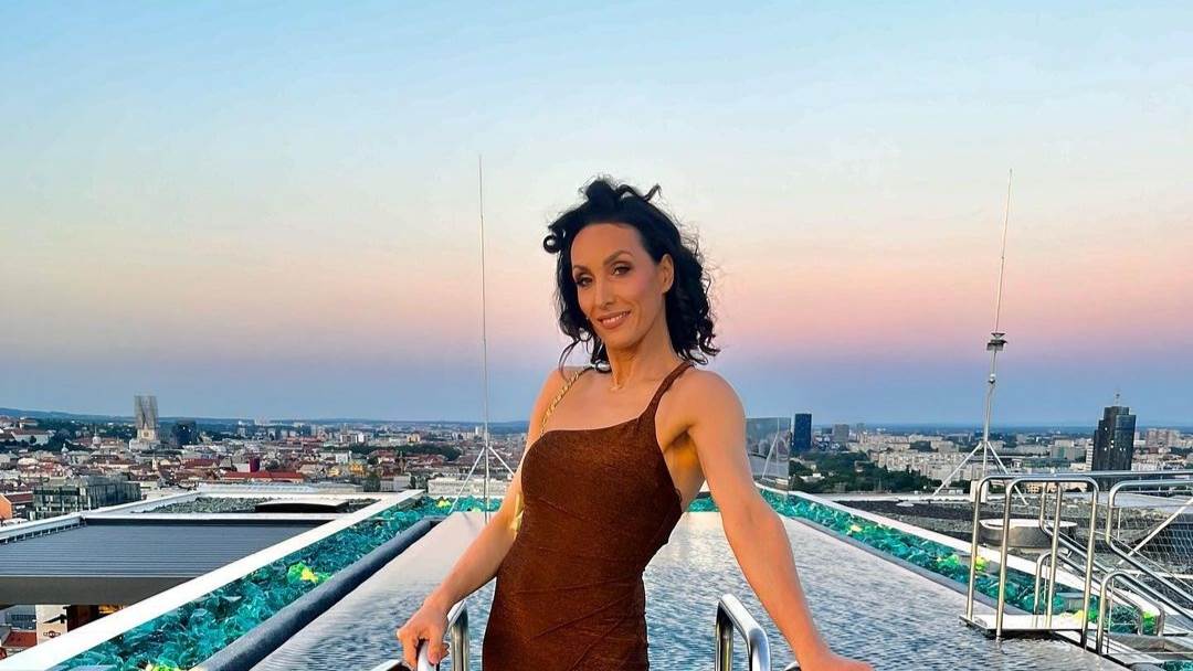 Larisa Lipovac Navojec s dečkom na braču