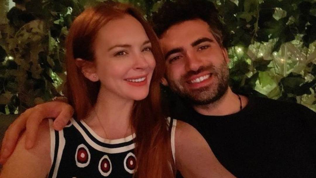 Lindsay Lohan sa suprugom dobila sina