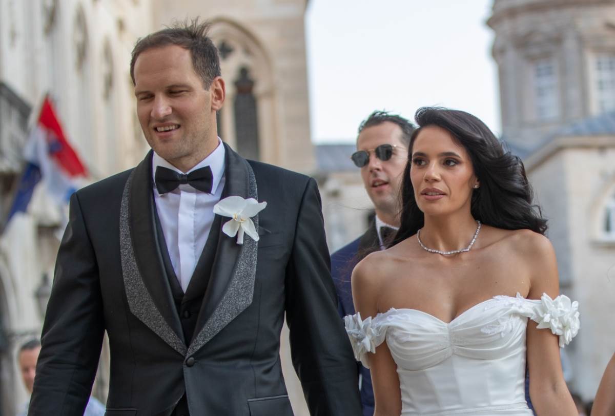 Bojan Bogdanovic i Zrinka Šahurić vjenčali su se u Dubroviku.