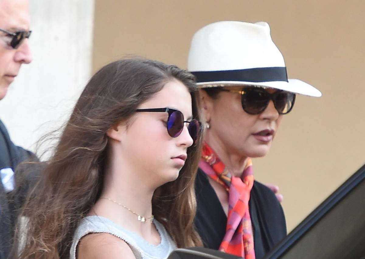 Mnogi su primijetili koliko prelijepa kći nalikuje slavnoj majci Catherine Zeta-Jones.