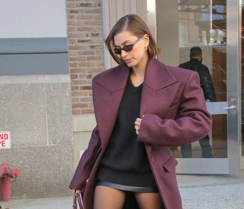 Hailey Bieber oversized kaput