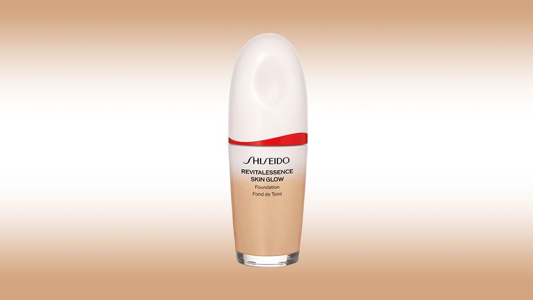 Shiseido Revitalessence Skin Glow Foundation