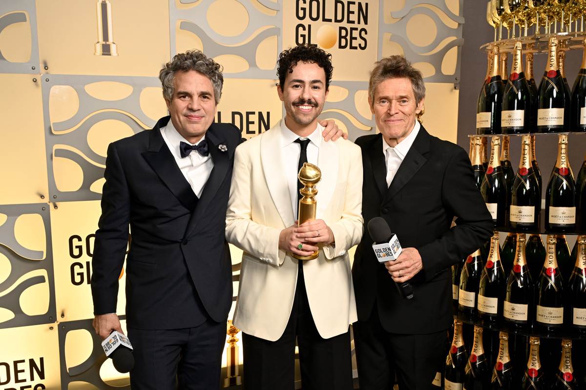 Moet Chandon x Golden Globes 2024 Mark Ruffalo, Ramy Youssef, and Willem Dafoe.jpg