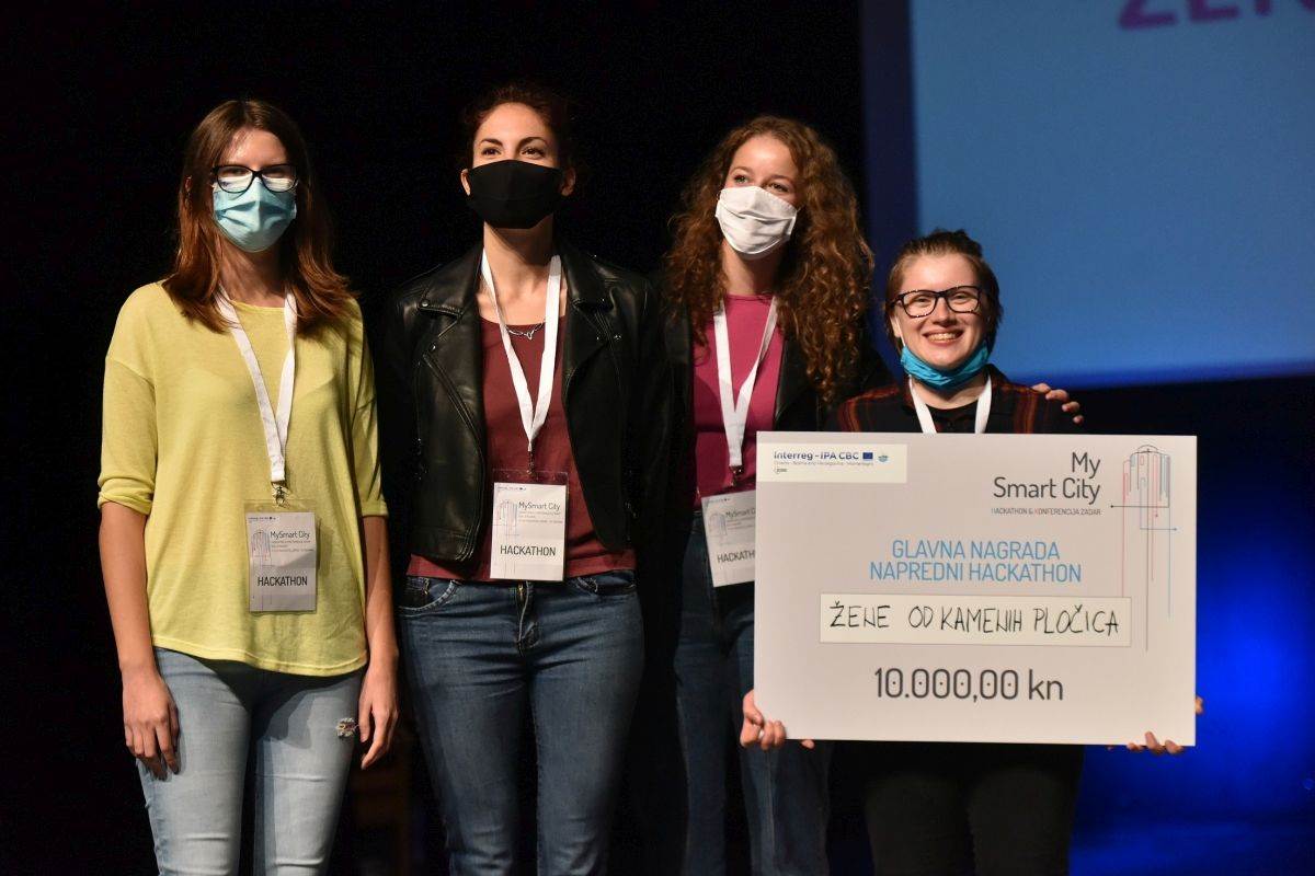 MSC_hackathon_studenti_Zeneodkamenihplocica
