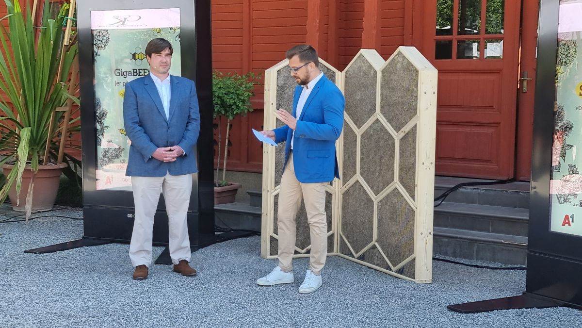 Vanja Stamenković, Botanički vrt PMF & Igor Duic, A1 Hrvatska.jpg