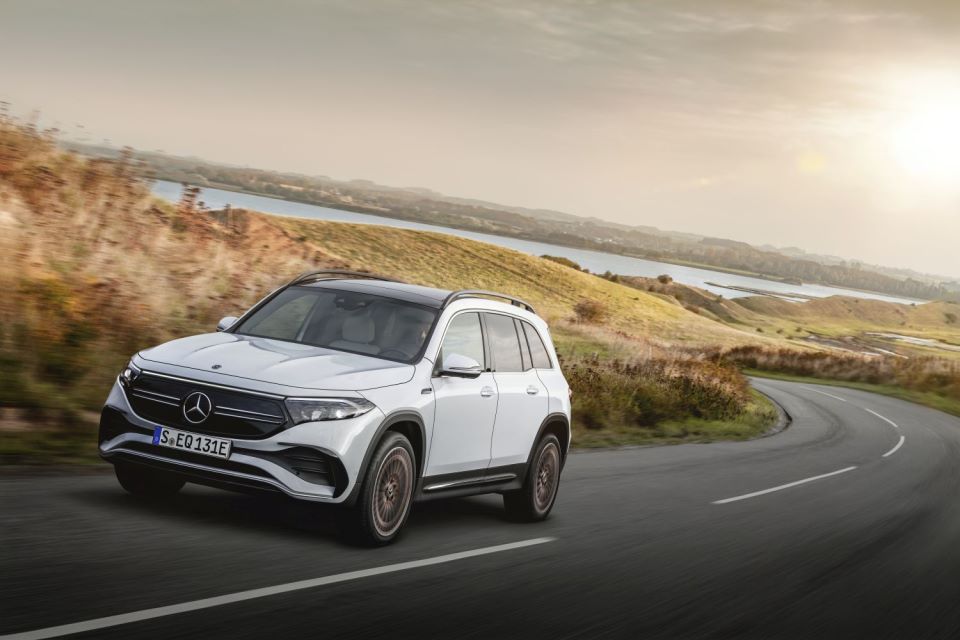 SEDMEROSJED KAO OPCIJA: Električni Mercedes EQB u trećem redu omogućuje sjedenje osobama do 1,65 metara visine