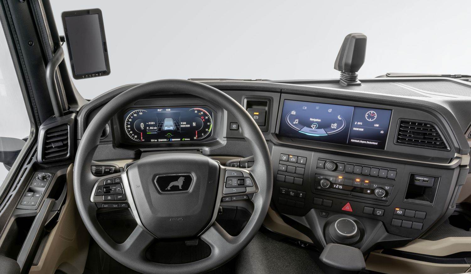 Kada već postoje pametni telefoni, kuće, auti... Red je došao na pametne kamione!