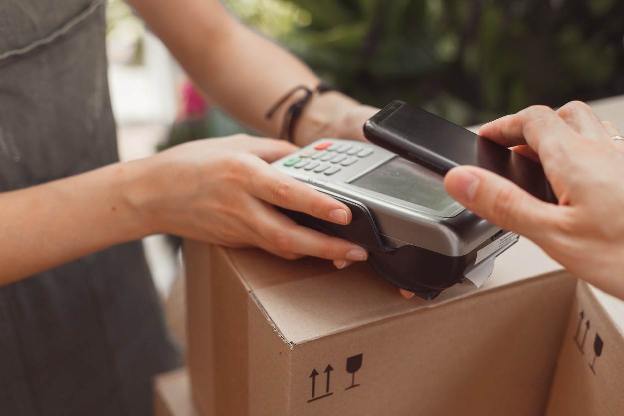 Plaćanje mobitelom (4)