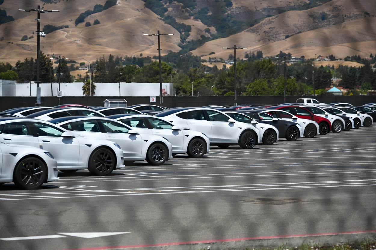 Q2 2021 – Q1 2023: Globalni tržišni udio putničkih električnih vozila