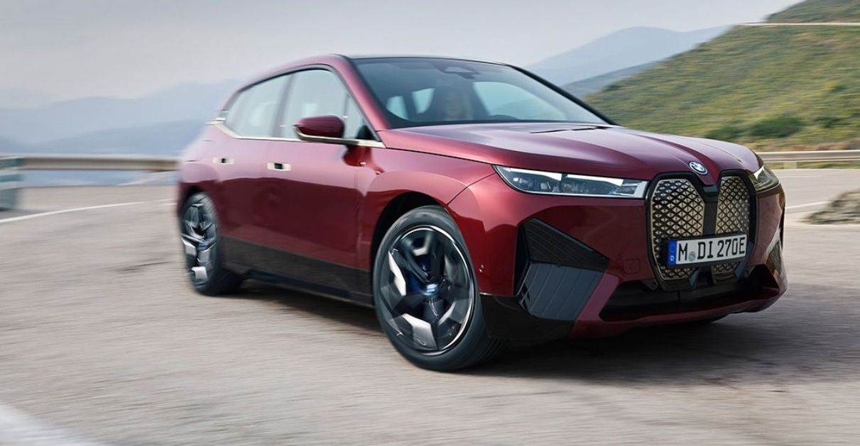 BMW iX.jpg