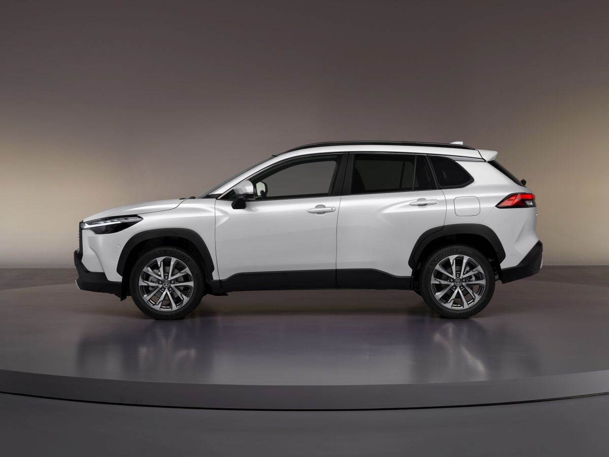 Toyota Corolla Cross (4).jpg