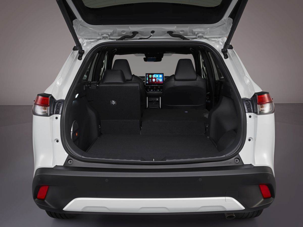 Toyota Corolla Cross (5).jpg