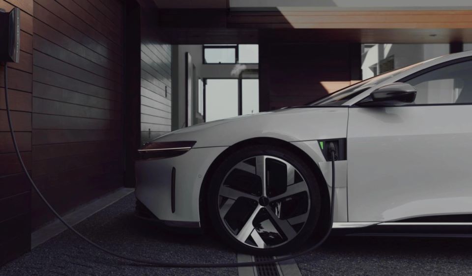 Lucid Air Dream R AWD (4).jpg