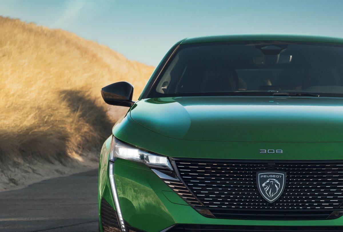 Peugeot 308 (3).jpg