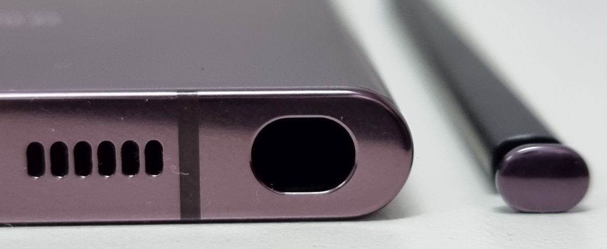 Samsung Galaxy S22 Ultra.jpg