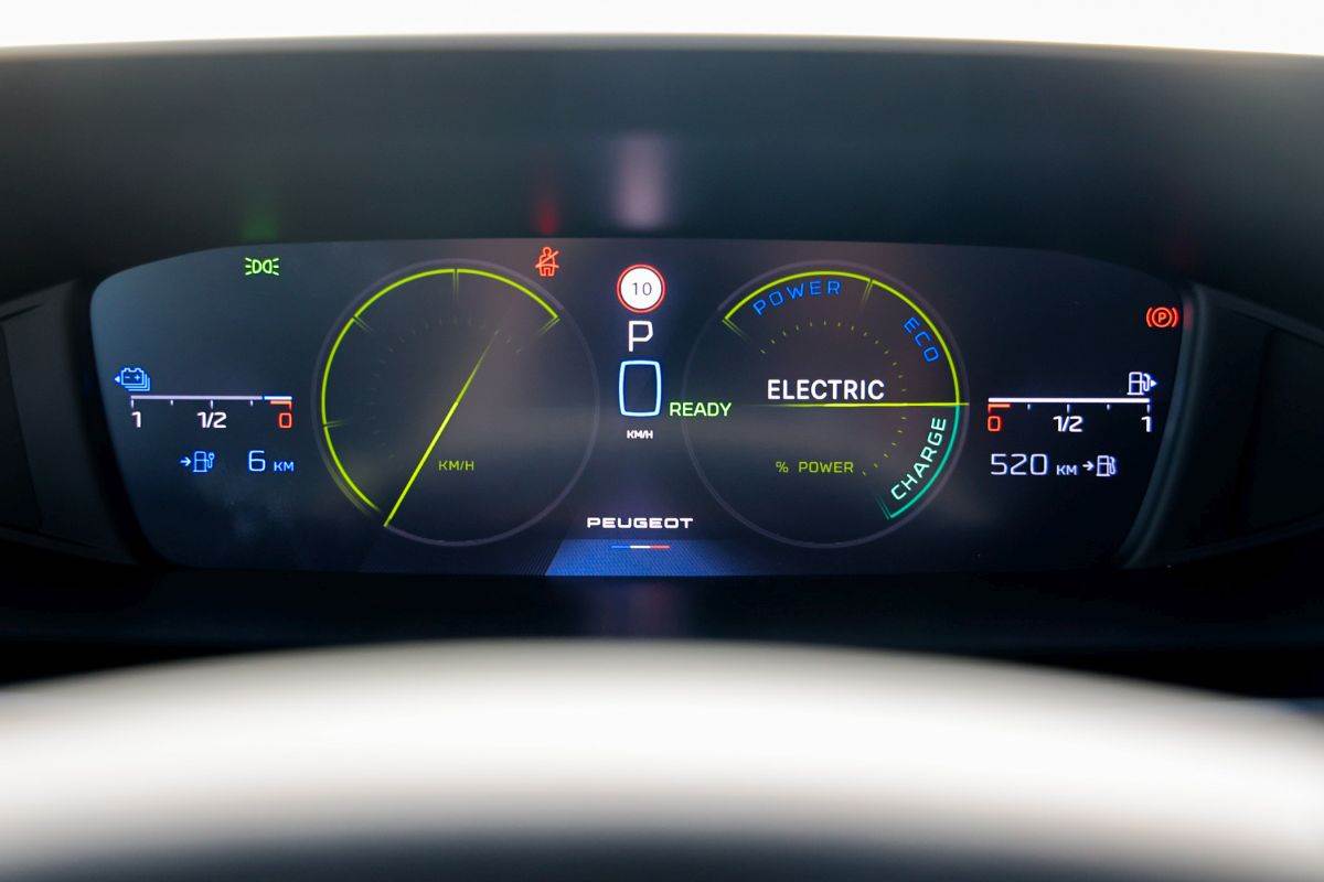 Peugeot 308 SW (7).jpg