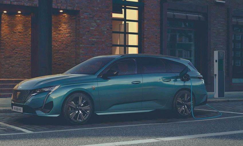 Peugeot 308 SW (28).jpg