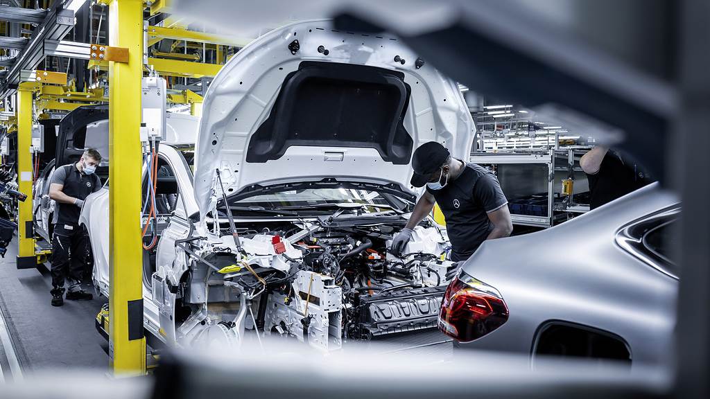 Mercedes-Benz tvornica (1).jpg