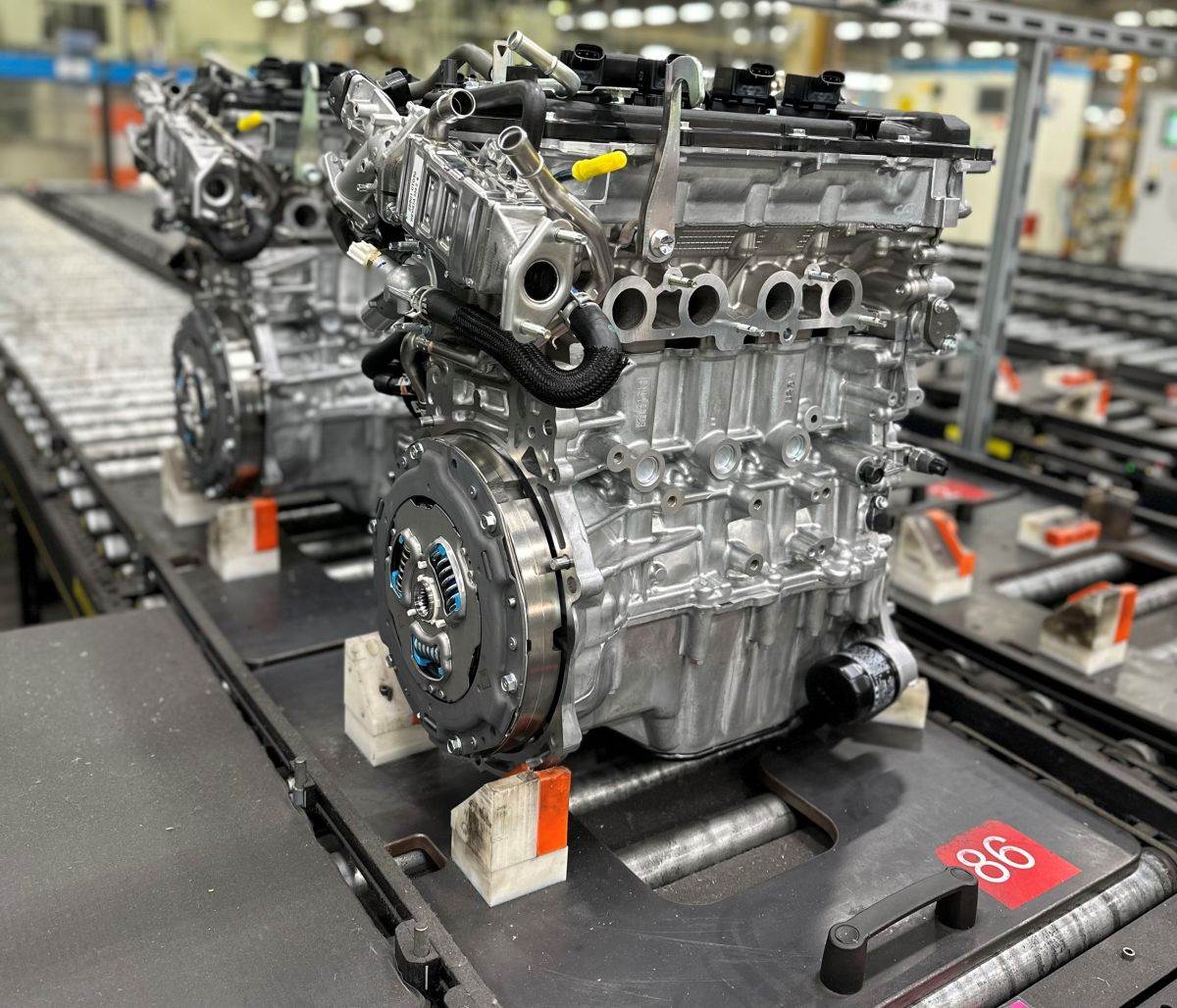 Toyota hibridni motor (1).jpg