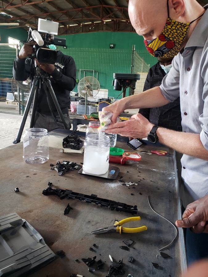 Recikliranje monitora Nigerija (MMD) (3).jpg