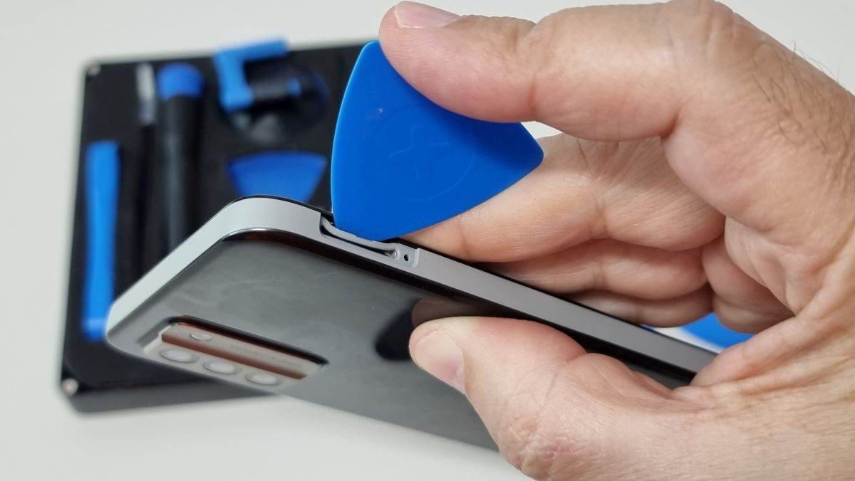 JAVILA NAM JE BILJANA BORZAN: Repair score za mobitele i tablete