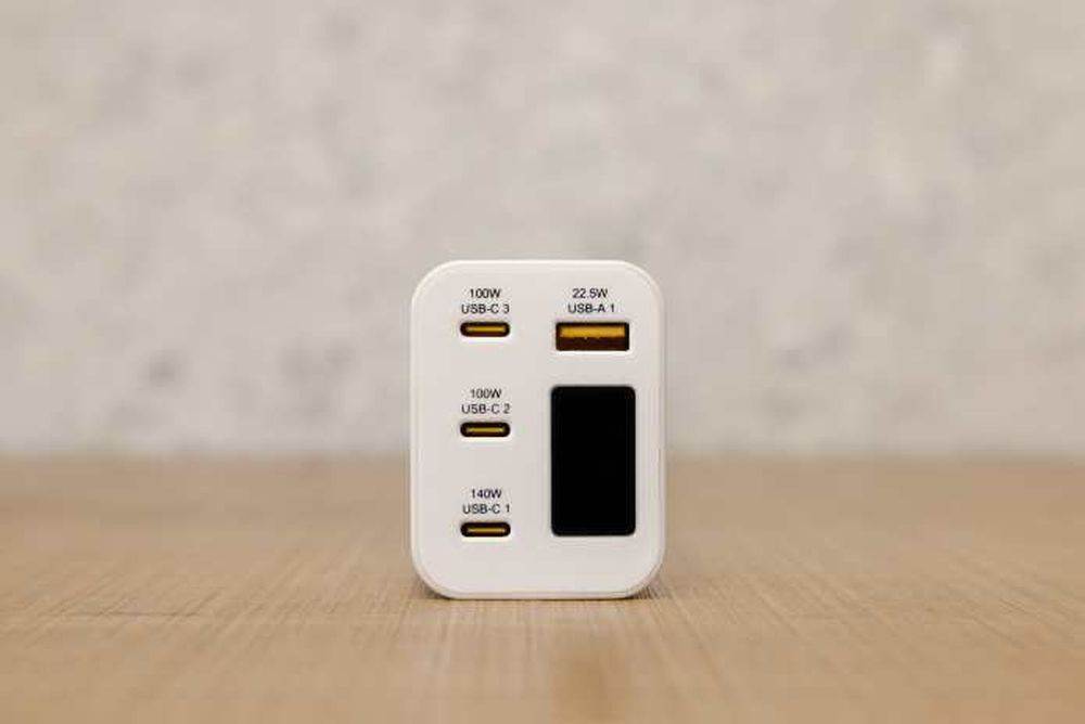 Zeus punjac 270 W (7).jpg