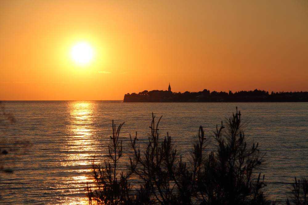 SAMO SLIKAJTE LIJEPU NAŠU Ovo ljeto očekuje se 1400 terabajta dnevnog prometa na našoj obali