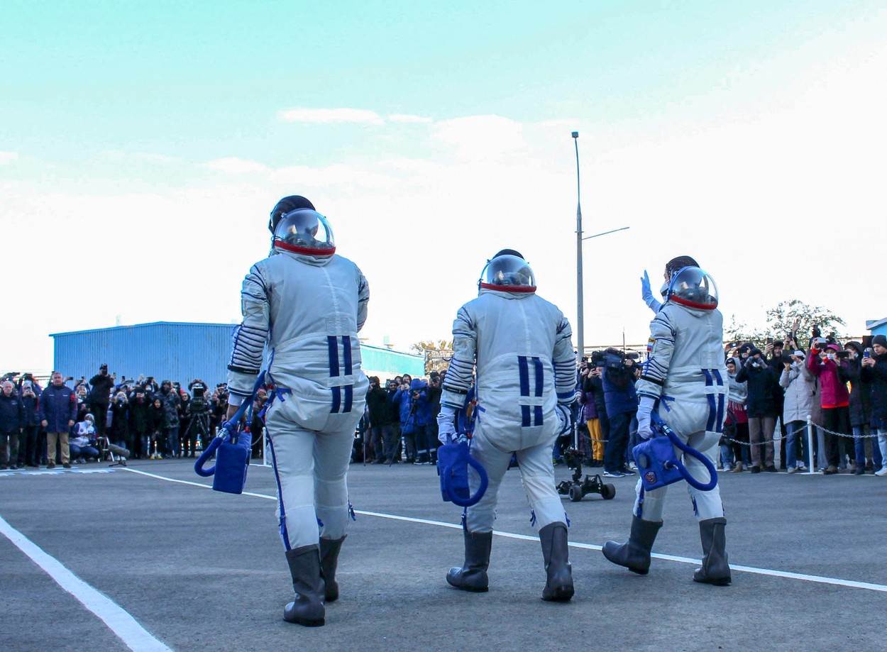 Yulia Peresild, Klim Shipenko, Anton Shkaplerov (3)