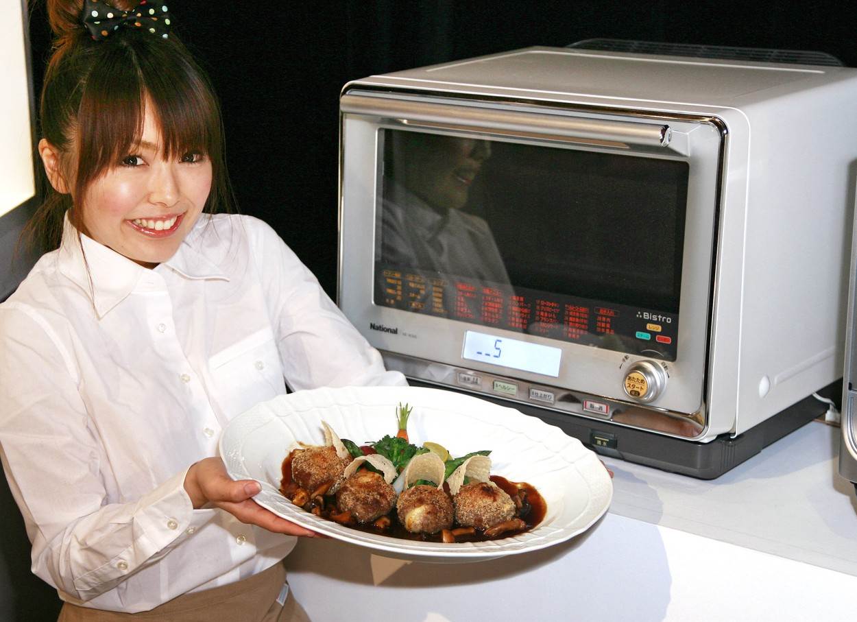 Mikrovalna pecnica (2)