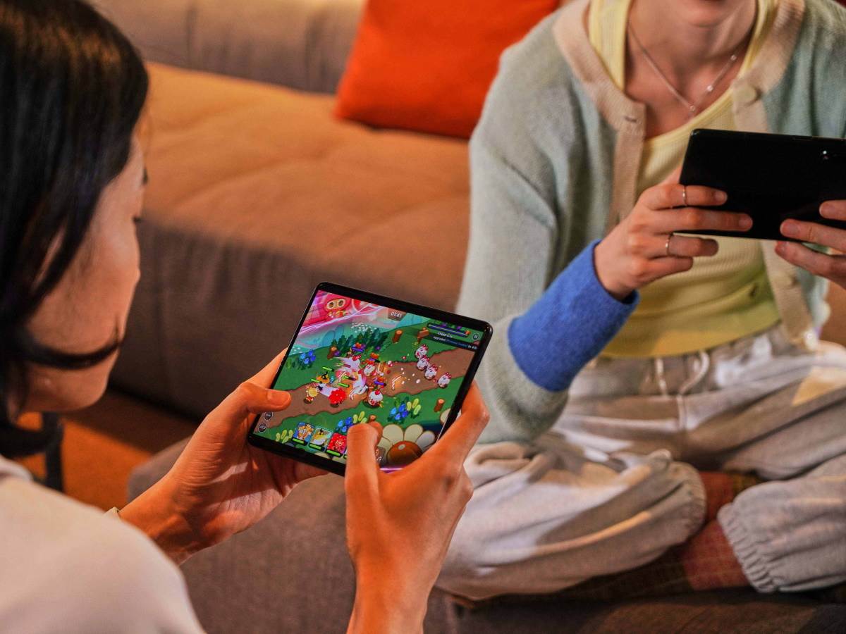 Samsung galaxy z fold3 5g.jpeg