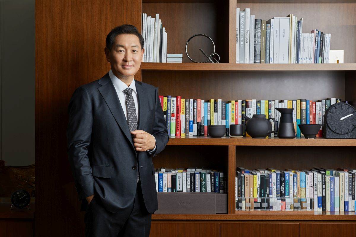 JH Han, Samsung.jpg