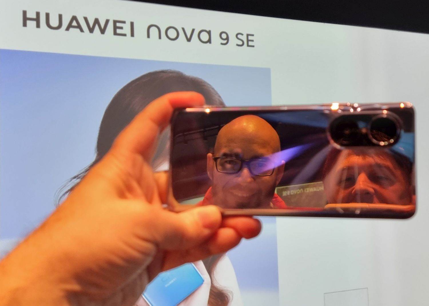 Huawei nova 9 SE Tomislav Tomašević, Krunoslav Ćosić.jpg