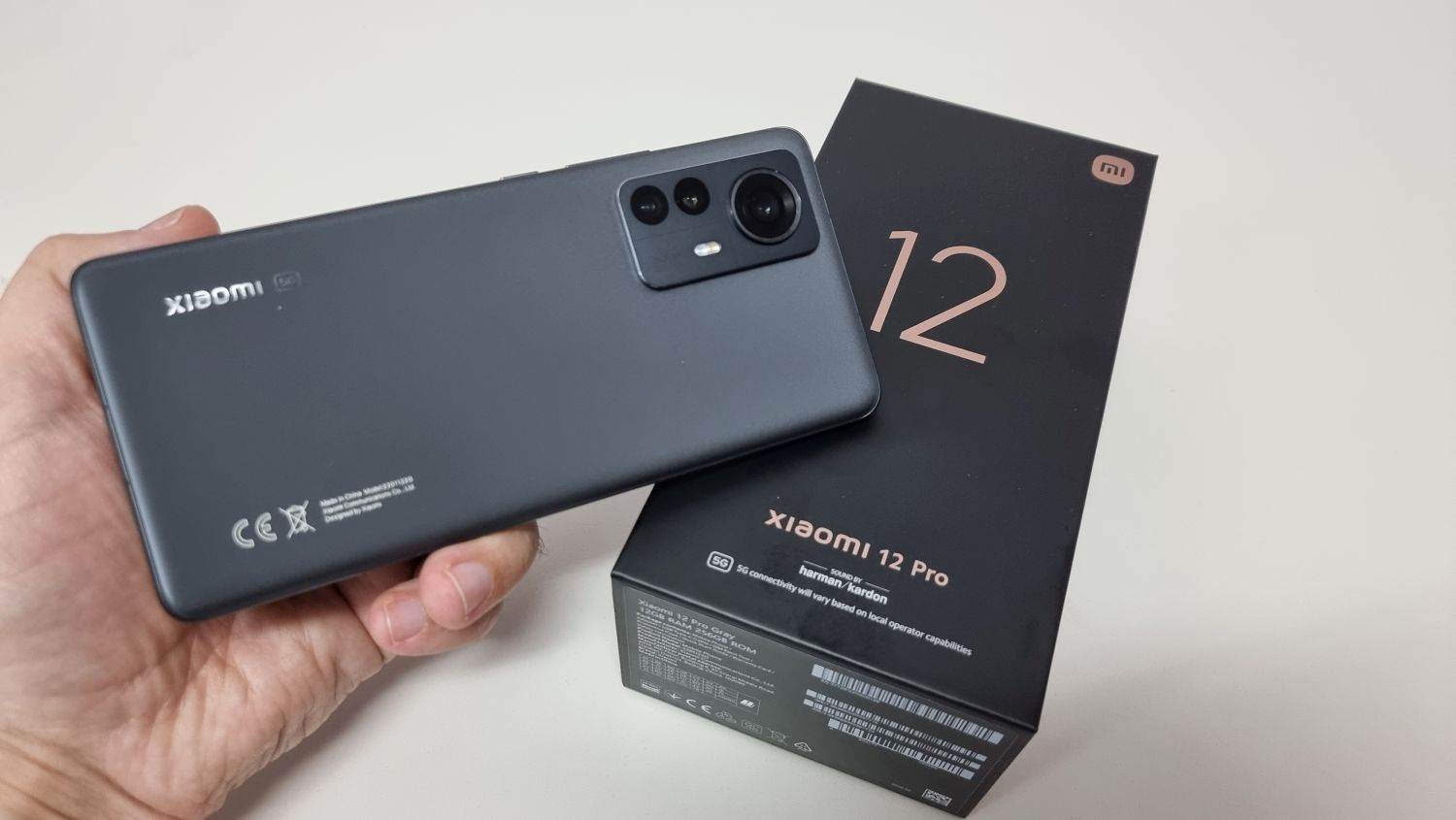 XIAOMI PREDSTAVLJA 12S SERIJU: Donose fotografski upgrade