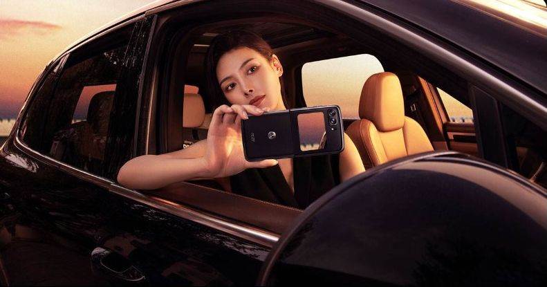 Motorola Razr 2022 (11).jpg