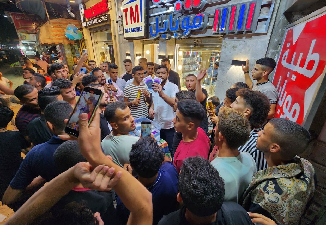 Apple iPhone 14 (3).jpg