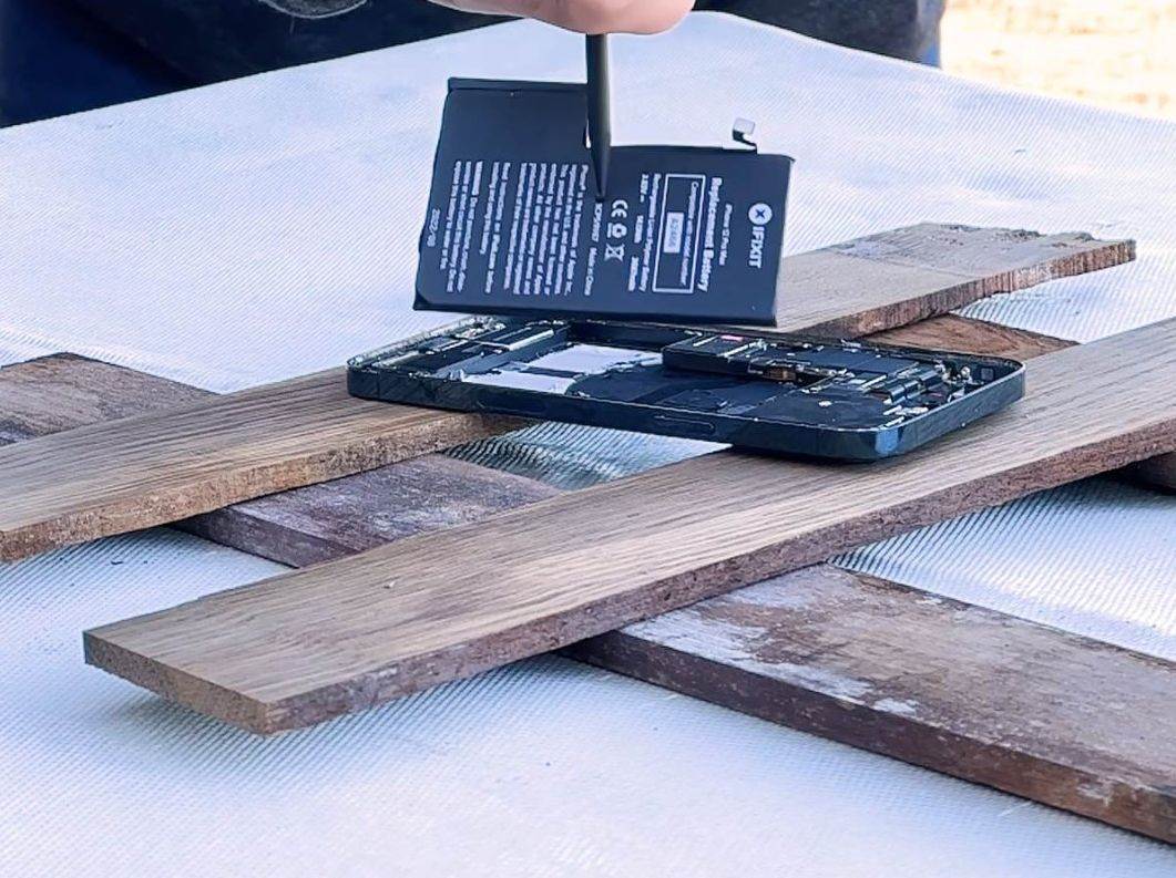 iFixit baterija (2).jpg