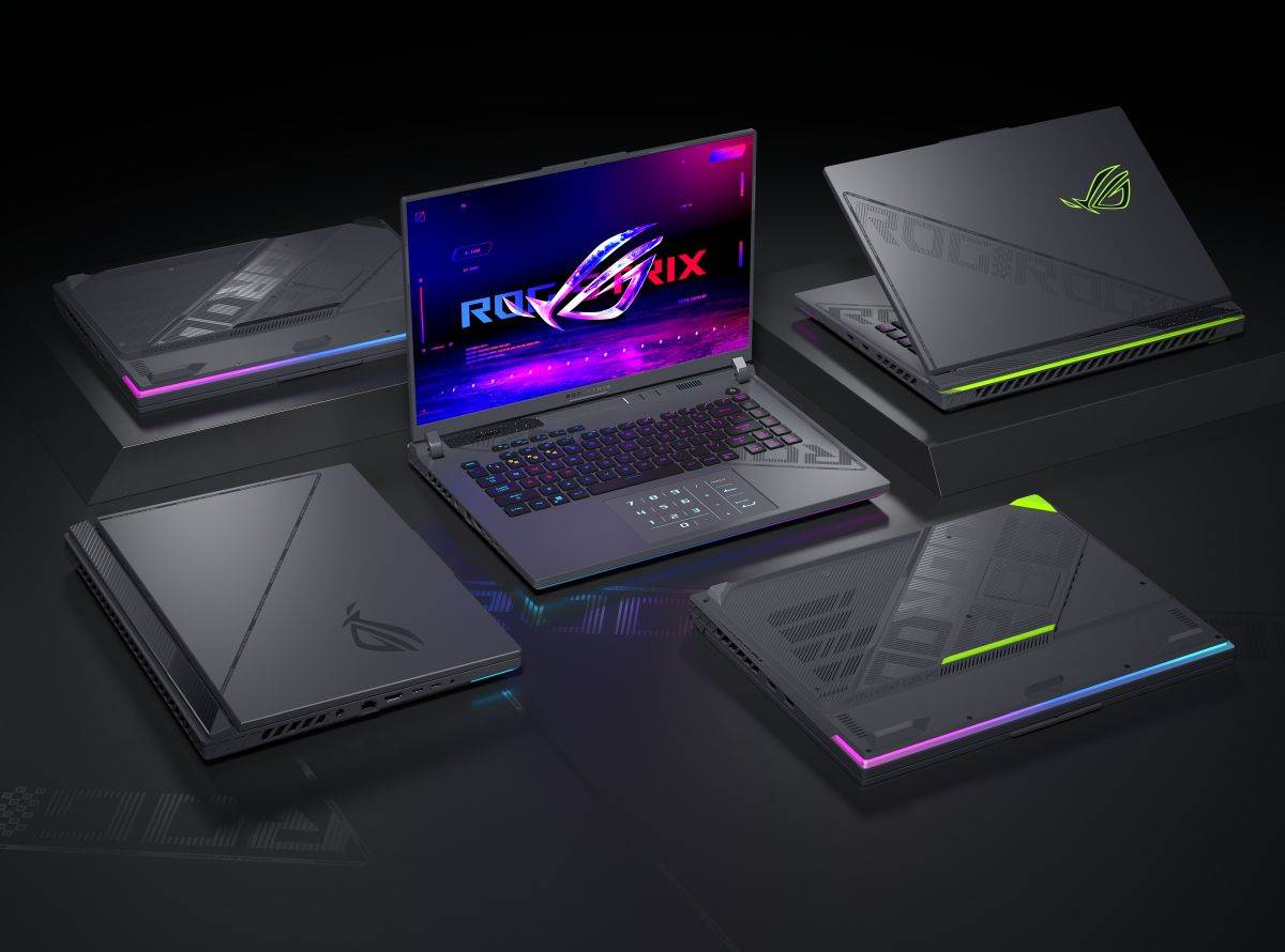 A group photo of the G16 & G18 displayed.jpg