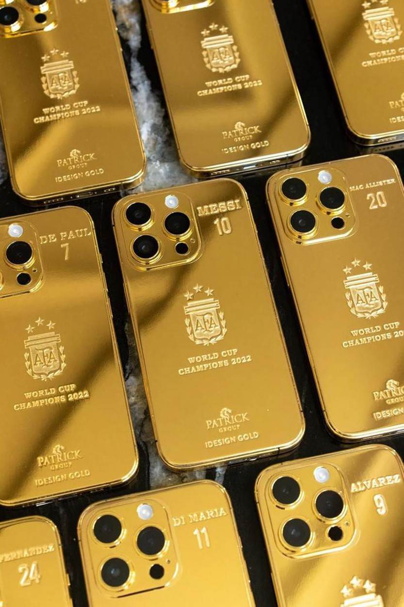 Zlatni Apple iPhone 14 Pro Messi Argentina (7).jpg